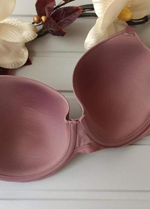 Гладкий базовый бюстгальтер 85е