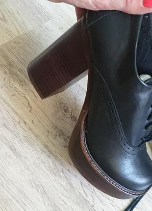 Кожані ботильйони