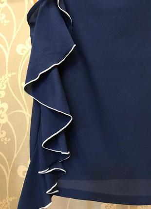 Очень красивая и стильная брендовая блузка с рюшами 20.9 фото
