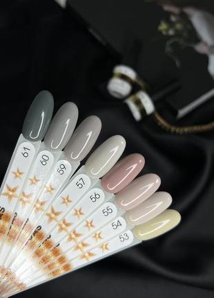 Гель-лаки vegas.