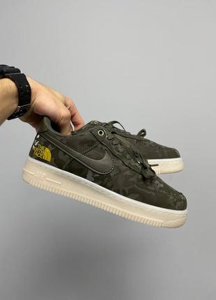 Nike air force 1 камуфляжні зелені кросівки унісекс жіночі чоловічі камуфляжные зелёные кроссовки женские мужские6 фото