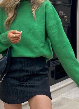 Zara та самая мини юбка