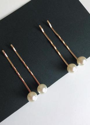 Заколки невидимки для волос золотистые с бусинами. новые