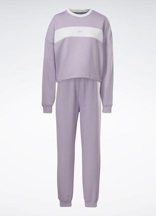 Спортивный костюм reebok