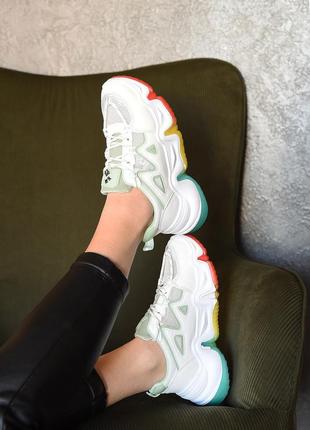 Кросівки жіночі білого кольору на шнурівці 152889l gl_55