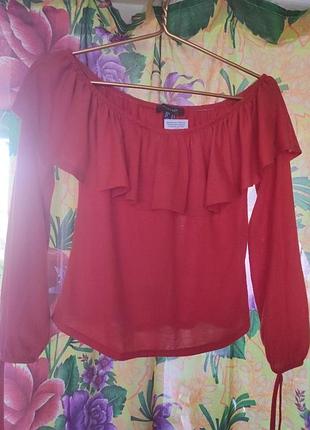 Красная блузка,