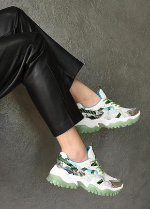 Кросівки жіночі білого кольору з зеленими вставками на шнурівці 153022l gl_55