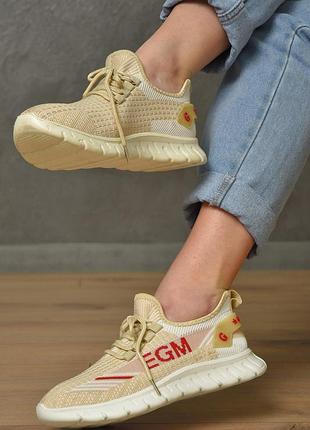 Кросівки жіночі бежевого кольору текстиль 155619l gl_55