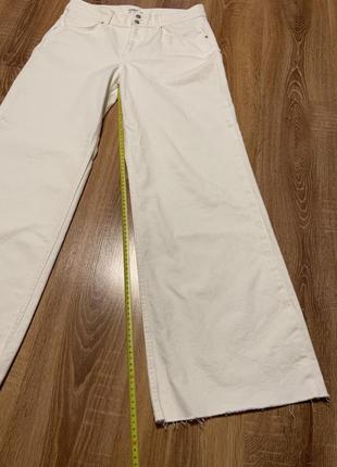 Белые джинсы pull&bear размер4010 фото