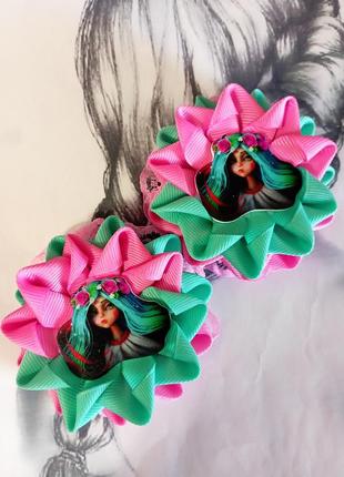 Обьемні святкові бантики з мавкою