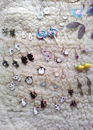 Великий вибір сережек. незвичайні прикраси. сережки. браслети. значки.
