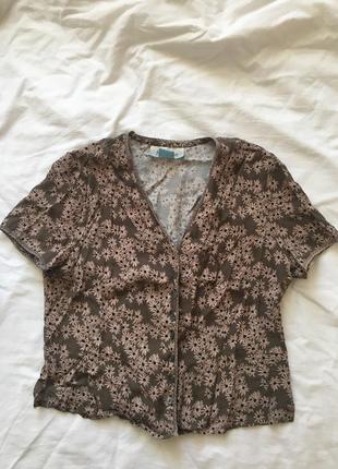 Легкая блуза с цветочным принтом2 фото