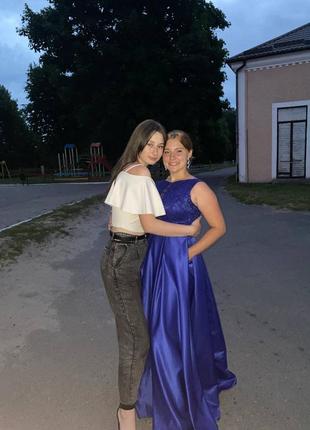 Вечернее платье