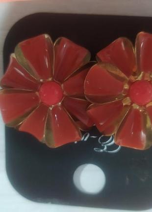 Красивые темно оранжевые серьги