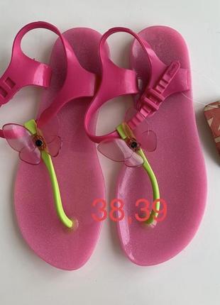 Босоножки 38,39