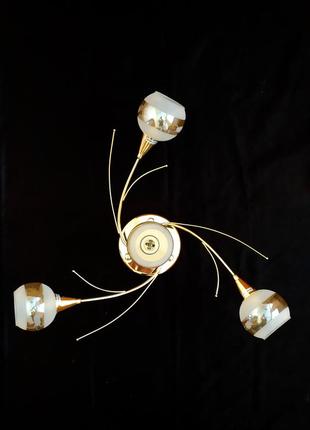 Люстра на 4 плафони3 фото