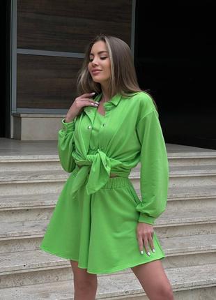 Жіночий діловий стильний класний класичний зручний модний трендовий костюм модний спідниця юбка і топ та сорочка салатовий