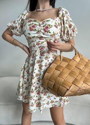 Летнее сарафанчик платье с рукавами буфами в нежном цветочном принте4 фото