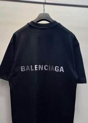 Футболка balenciaga