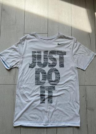 Чоловіча футболка nike just do it. dri-fit