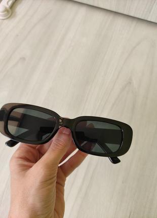 Тредовые винтажные овальные солнцезащитные очки uv черные с широкой толстой оправой полароид6 фото