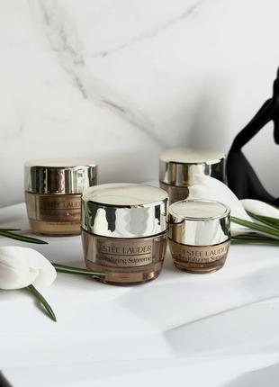 Дневной укрепляющий крем-лифтинг для разглаживания кожи. estee lauder revitalizing supreme+ youth power creme.