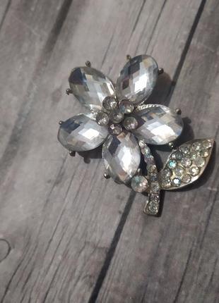 Брошь винтаж металл пластик
