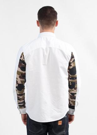 Мужская белая рубашка с вставками камо carhartt wip l/s raymond white camo shirt3 фото