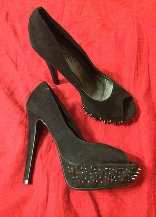 New look туфлі босоніжка замшеві з шипами 23 см