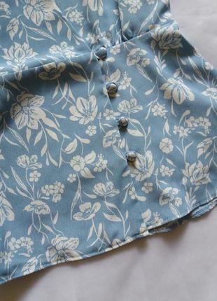 Красивая голубая летняя блуза с цветами от бренда primark4 фото