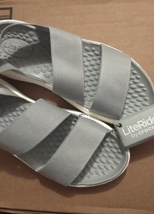 Босоніжки сандалі Crocband crocs women's literide stretch sandals
