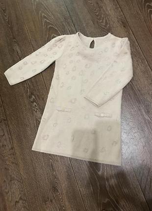 Теплое платье в садик пудра