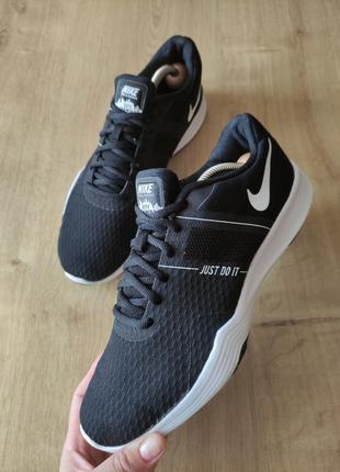 Крутые женские  кроссовки  nike, оригинал, р.38,5