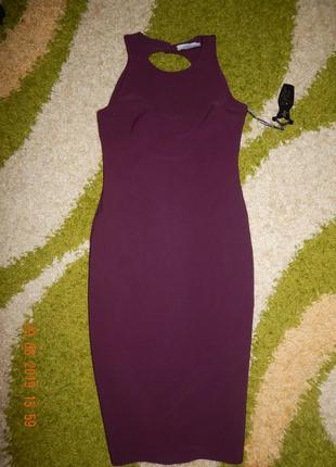 Сукня красивий виріз на спині