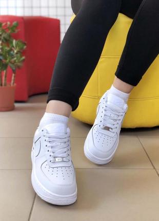 Nike air force 1 white low