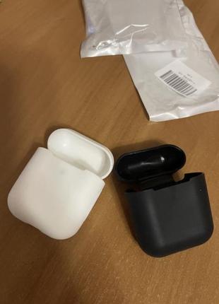 Чехлы для apple airpods 1/2