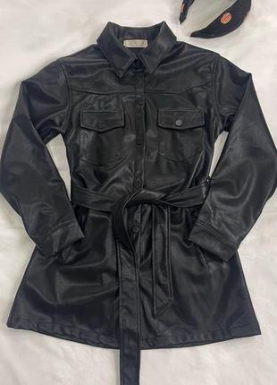 Платье из эко кожи