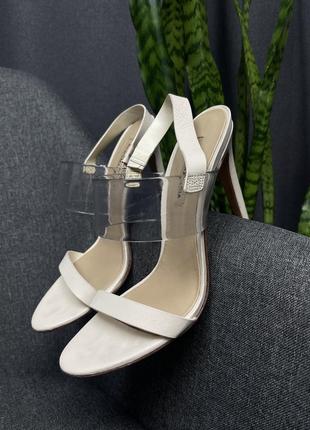 Фірмові босоніжки bcbg maxazria nude leather jash heels1 фото