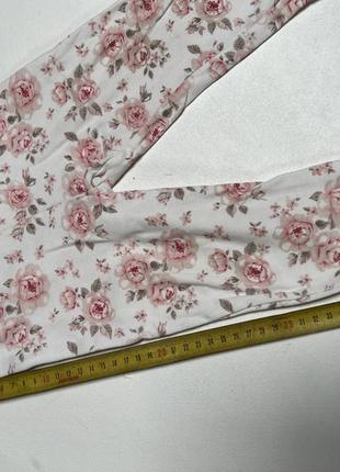 Набор брюк летних лосины для девочки с цветами и рюшами 2шт лосины в сердечки10 фото