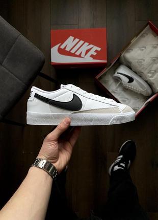 Кросівки nike