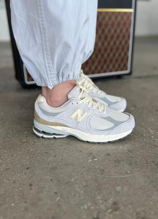 Кроссовки new balance 2002r beige