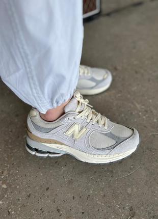 Кроссовки new balance 2002r beige2 фото