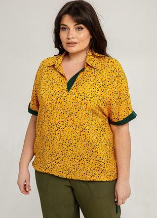 Яркая батальная женская летняя блуза с принтом4 фото
