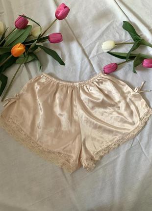 Атласные гладкие легкие ночные шорты, пижамные шорты