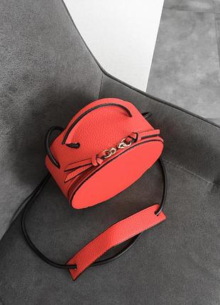 Вместительные сумочки бочонком 4