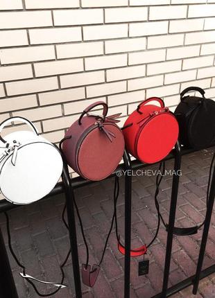 Вместительные сумочки бочонком 5