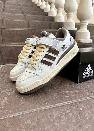 Красивейшие кроссовки adidas forum 84 white brown молочные с коричневым
