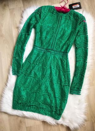 Кружевное зеленое платье