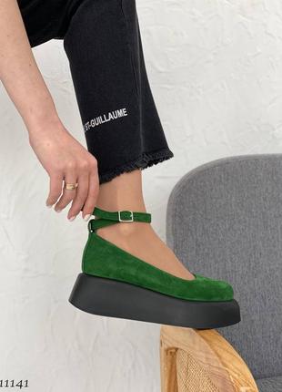 Натуральна замша, модні жіночі зелені туфельки на танкетці8 фото