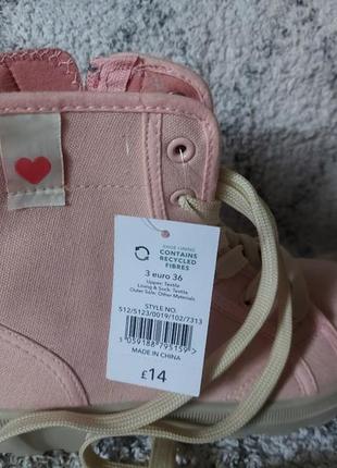 Светло-розовые парусневые ботинки
george, 36 размер4 фото